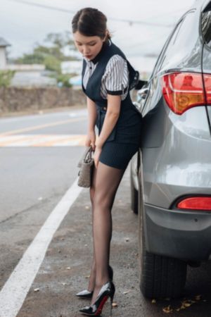 免费看美女_HD完整在线观看